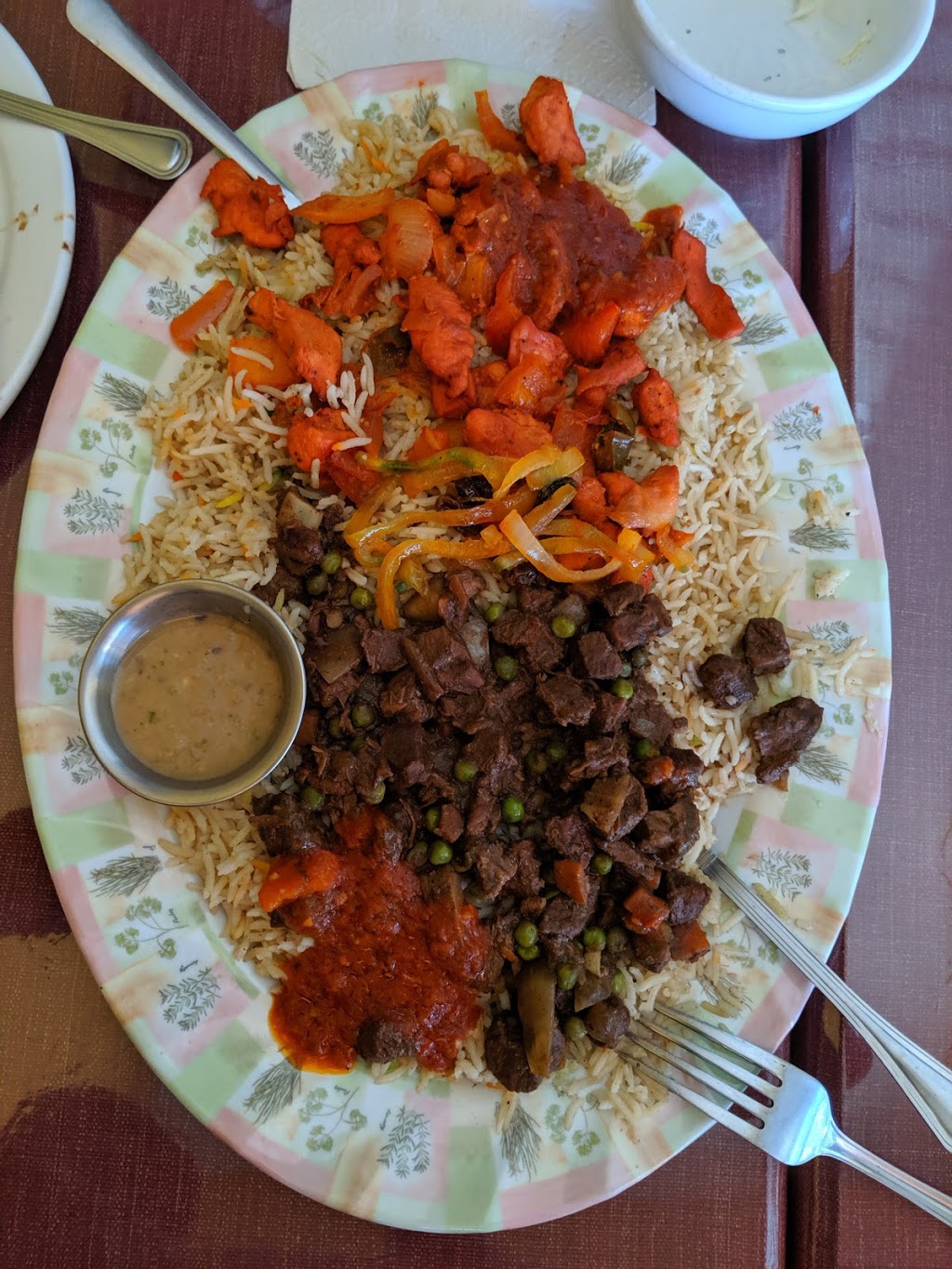 Shifa restaurant | 1115 Cobden Rd, Ottawa, ON K2C 2Z1, Canada | Phone: (613) 829-1953
