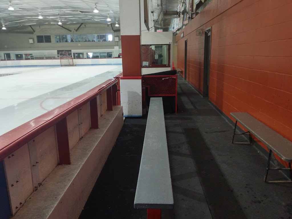 Aréna Régional De Huntingdon | 1567 Chem. Fairview, Huntingdon, QC J0S 1HO, Canada | Phone: (450) 264-5205