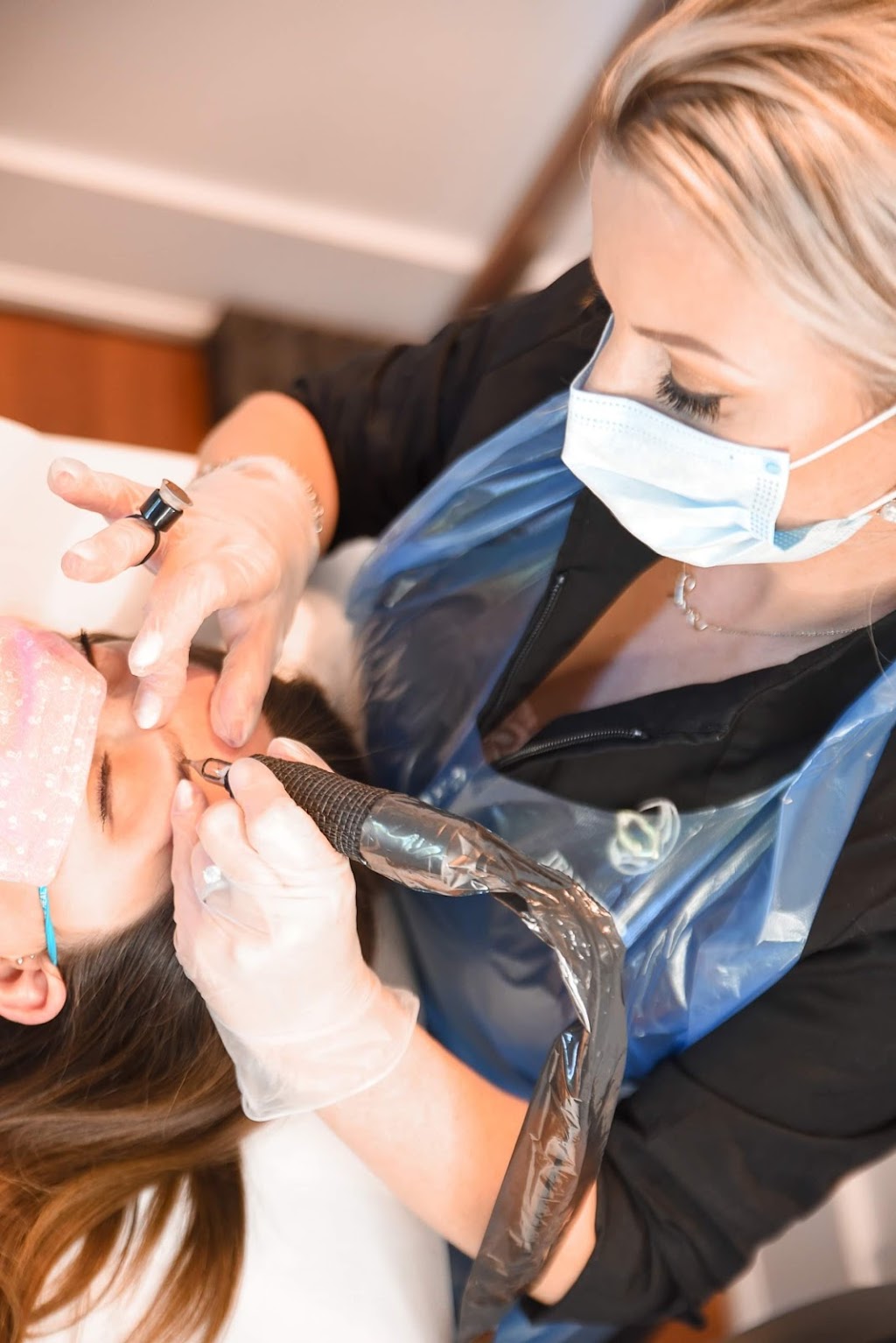 DESIGNER BROWS | 540 Bryce Pl, Stittsville, ON K2S 0N2, Canada | Phone: (613) 884-2729