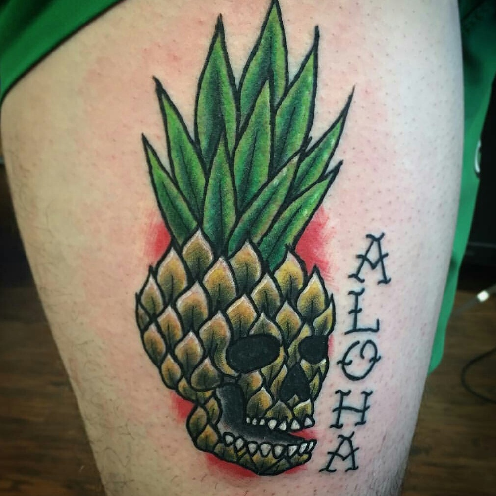 Southside Ink | 2834 Lake Shore Blvd W, Etobicoke, ON M8V 1H7, Canada | Phone: (416) 828-3815