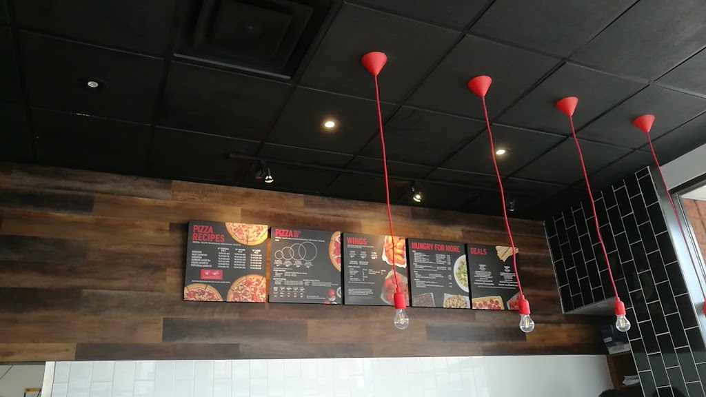 Pizza Hut | 1386 Bayview Ave, Toronto, ON M4G 3A1, Canada | Phone: (416) 932-3211