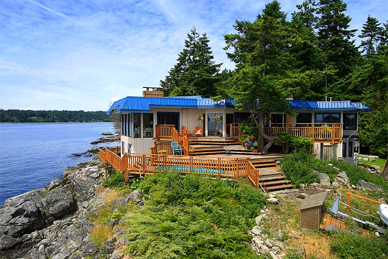 Four Winds Beach House and Spa | 5482 Hill Rd, Sechelt, BC V0N 3A8, Canada | Phone: (604) 885-3144