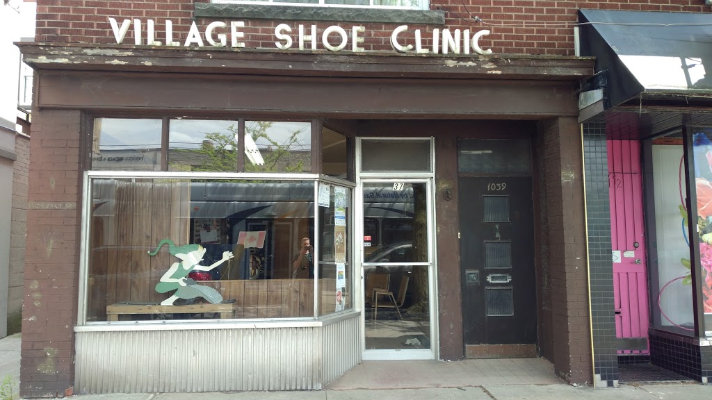 Village Shoe Clinic | 1037 King St W, Hamilton, ON L8S 1L6, Canada | Phone: (905) 529-8038