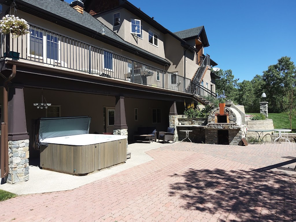 Edgewood Bed & Breakfast | 224133, AB-546, Turner Valley, AB T0L 2A0, Canada | Phone: (403) 634-5828
