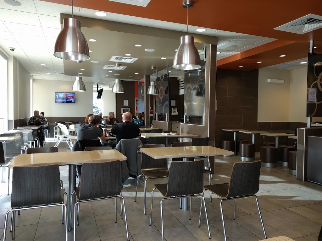 McDonalds | 481 Avenue Taniata, Saint-Romuald, QC G6W 5M6, Canada | Phone: (418) 834-1265