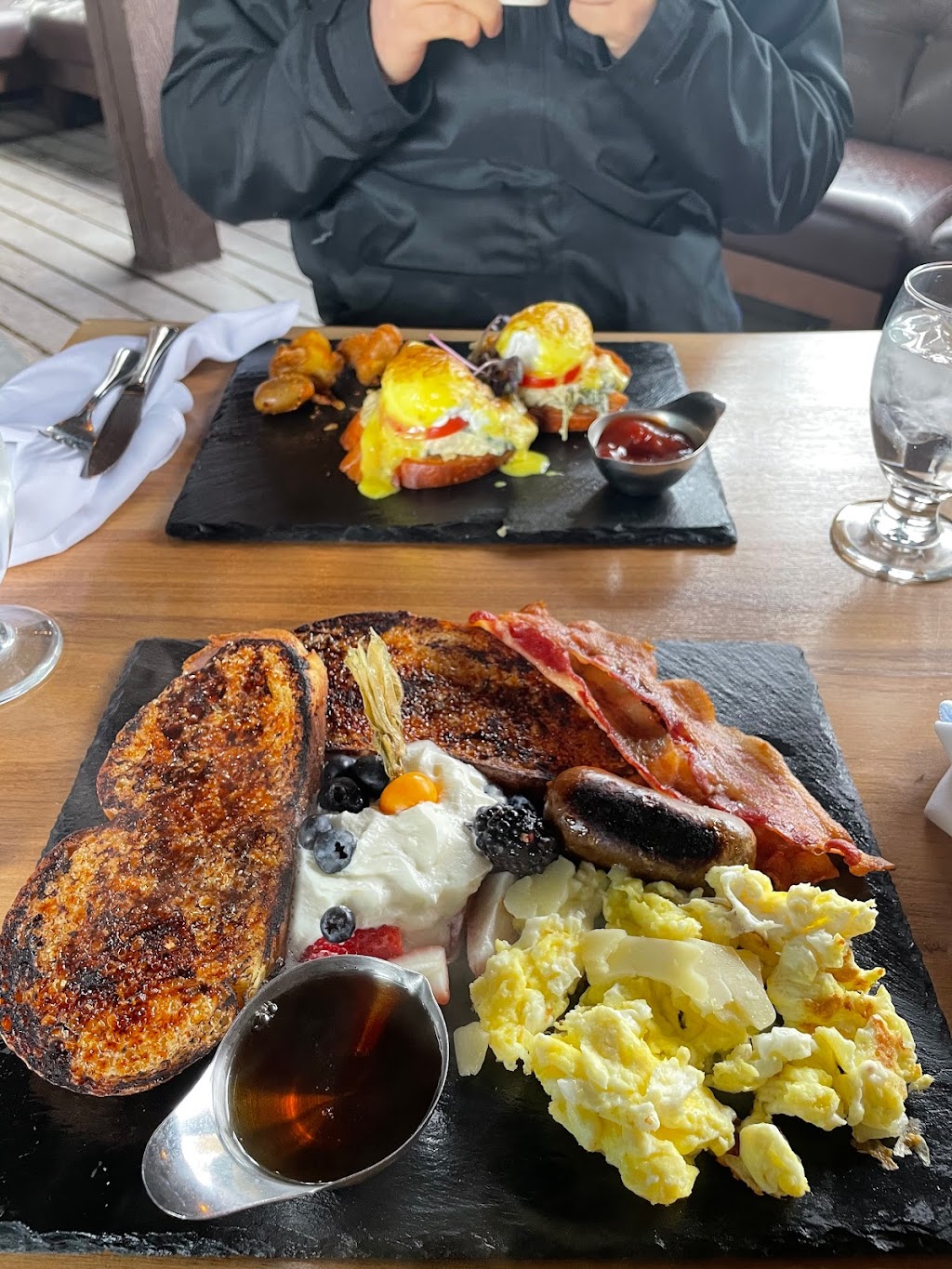 Westlake Grill | 6300 Cronquist Dr, Red Deer, AB T4N 1E3, Canada | Phone: (403) 347-4977