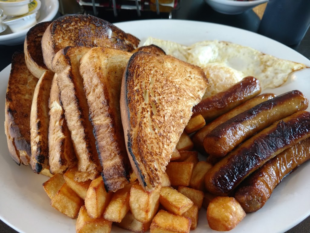 Classic Cafe East | 73 Duckworth St, St. Johns, NL A1C 5H7, Canada | Phone: (709) 726-4444