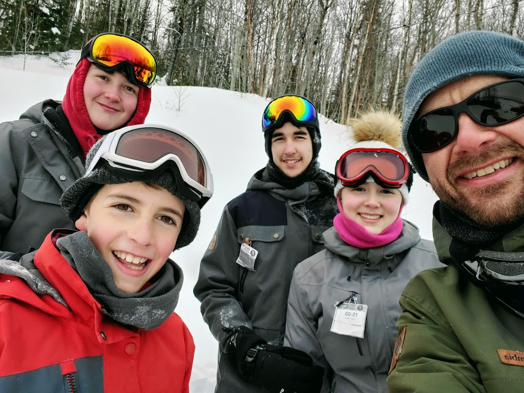Mont Lac-Vert | 173 Chem. du Vallon, Hébertville, QC G8N 1M5, Canada | Phone: (418) 344-4000