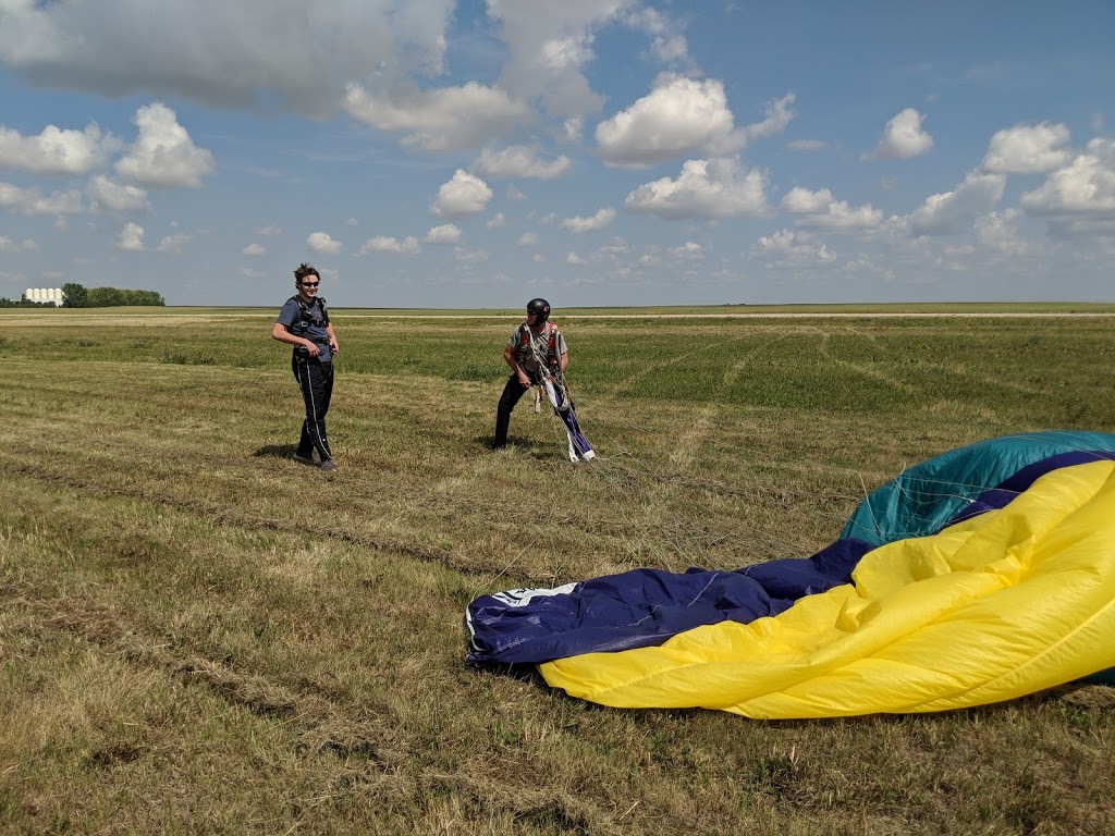 Skydive South Sask | Box 32012, Moose Jaw No. 161, SK S4N 7L2, Canada | Phone: (306) 569-5867