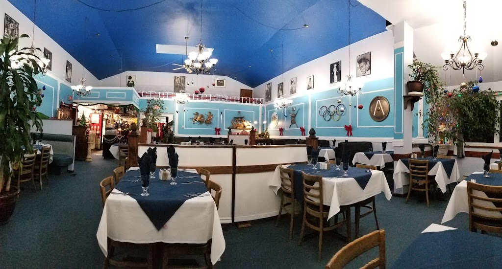 Snickers Restaurant | 4591 Marine Ave, Powell River, BC V8A 2K7, Canada | Phone: (604) 485-8441