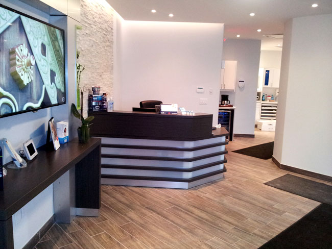 Upper Markham Smiles Dental Office | 9418 Markham Rd, Markham, ON L3P 3J3, Canada | Phone: (905) 201-7555