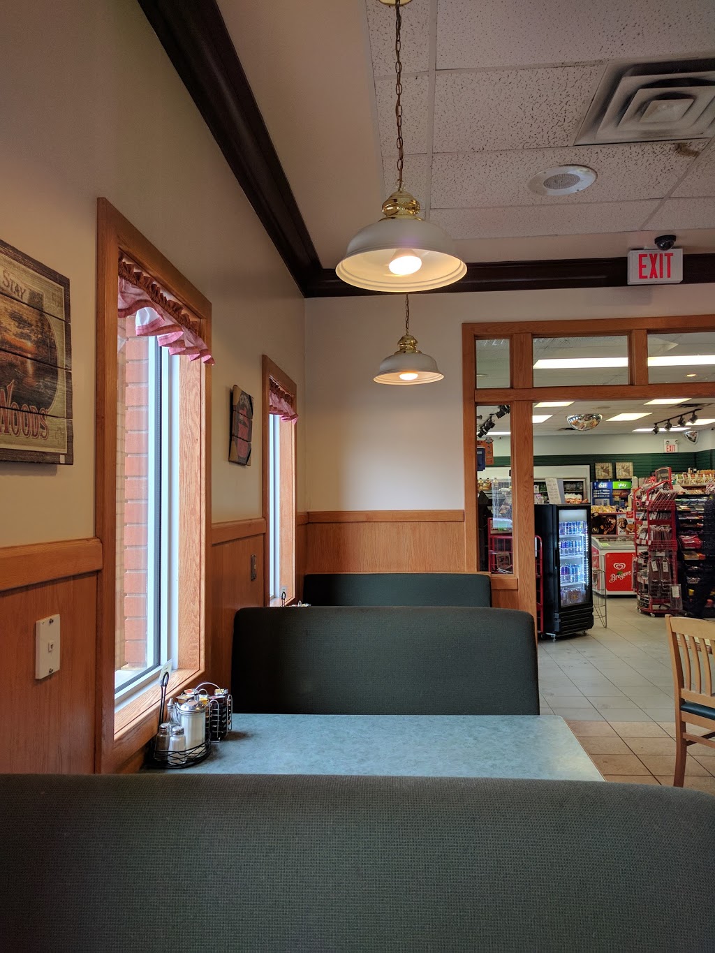 NAIRN CENTRE ESSO | 220 Hwy 17, Nairn Centre, ON P0M 2L0, Canada | Phone: (705) 869-4100