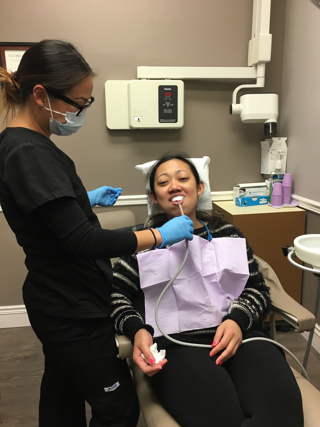 Cloverdale Dental Group | 250 The East Mall, Etobicoke, ON M9B 3Y8, Canada | Phone: (416) 236-2304