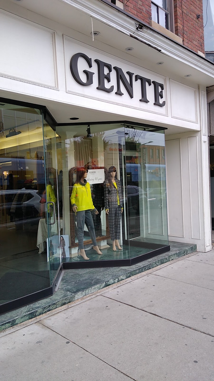 Gente Boutique Ltd | 1232 St Clair Ave W, Toronto, ON M6E 1B7, Canada | Phone: (416) 657-1461