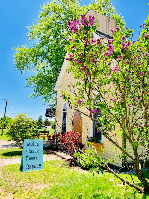 Wedding Cake Cottage | 75779 Parr Line, Bayfield, ON N0M 1G0, Canada | Phone: (519) 240-0308