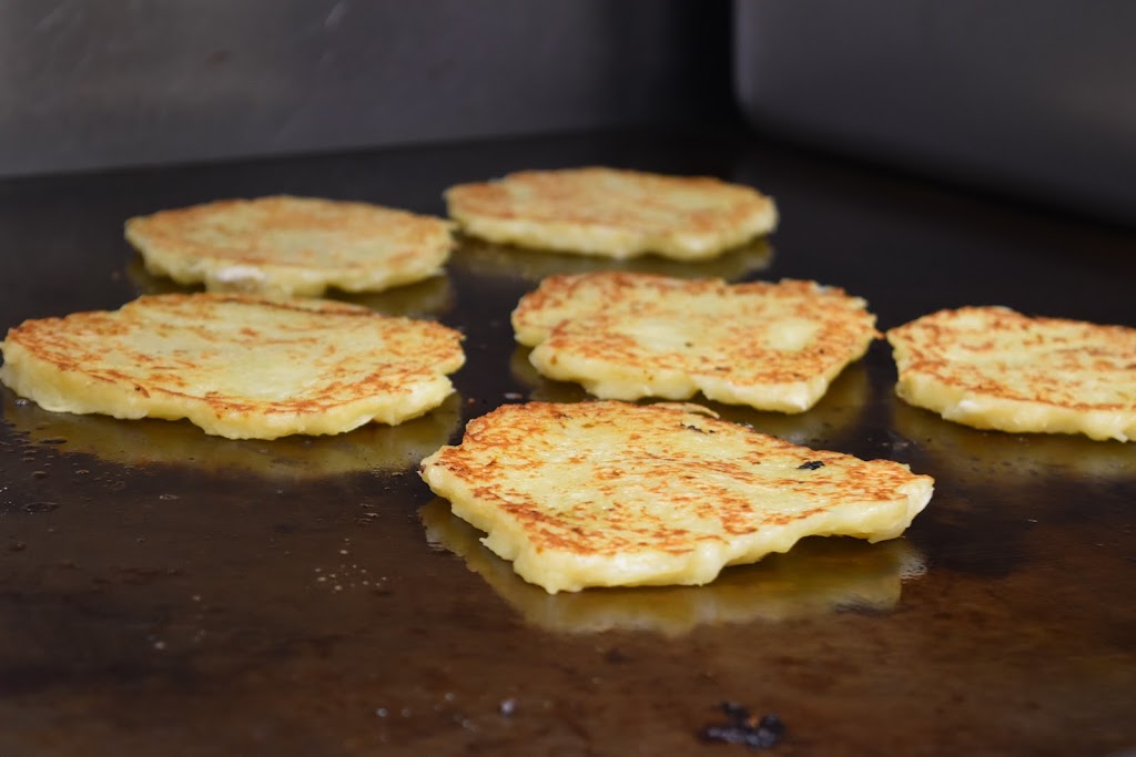 Von Yum | 902 6 St N, Lethbridge, AB T1H 1Y2, Canada | Phone: (780) 729-4296