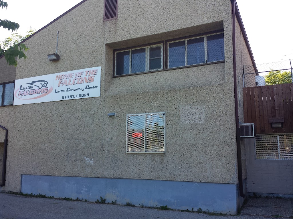 Luxton Community Centre | 210 St Cross St, Winnipeg, MB R2W 5H4, Canada | Phone: (204) 582-8249