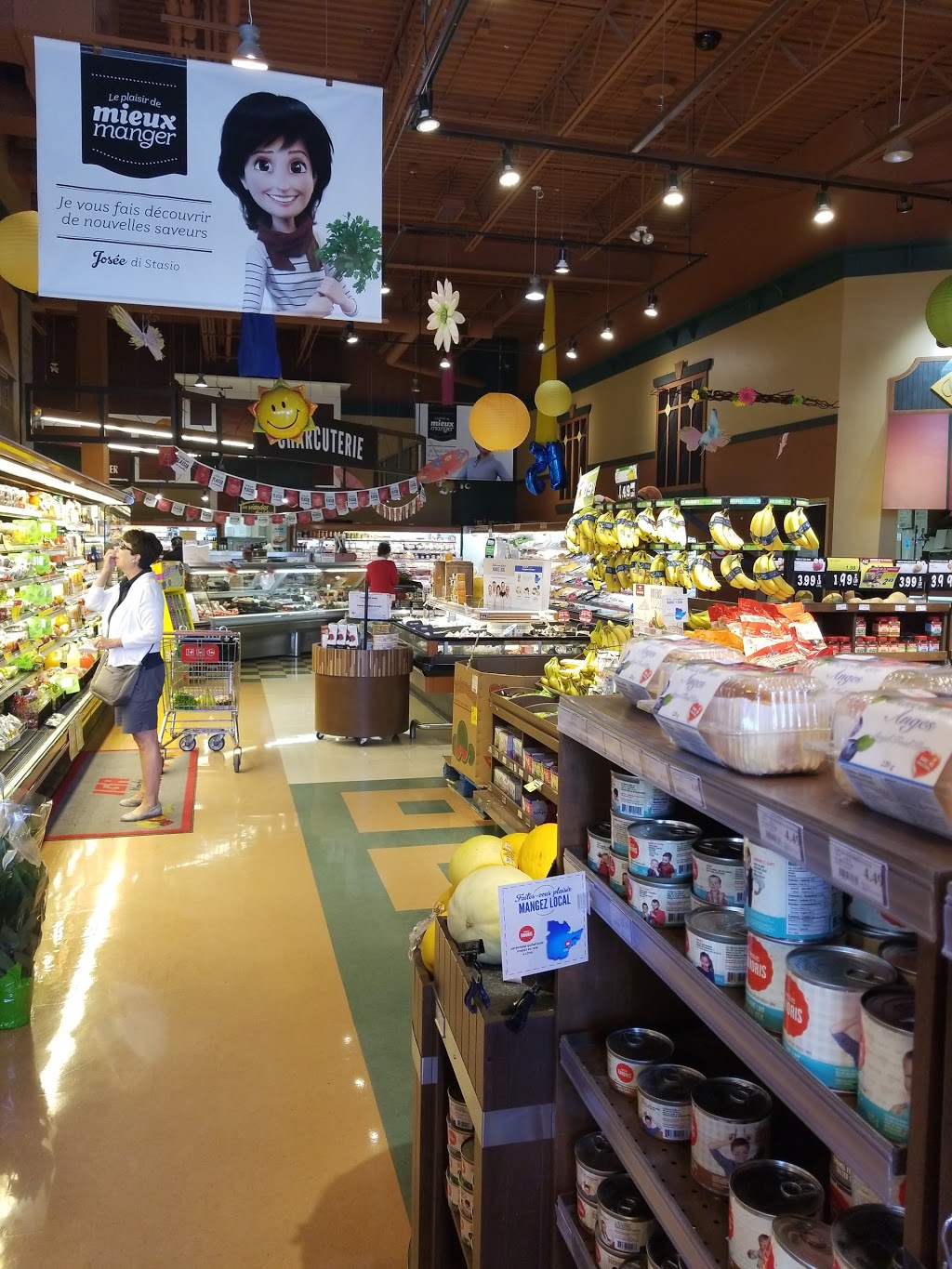 IGA Marché A. Desrochers inc. | 10 Rue du Centre Sportif, Warwick, QC J0A 1M0, Canada | Phone: (819) 358-4950