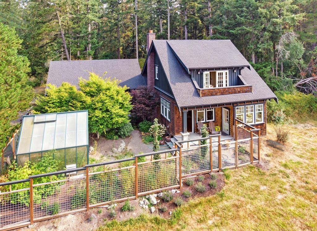 Lopez Village Properties | 265 Lopez Rd ste a, Lopez Island, WA 98261, USA | Phone: (360) 298-9045