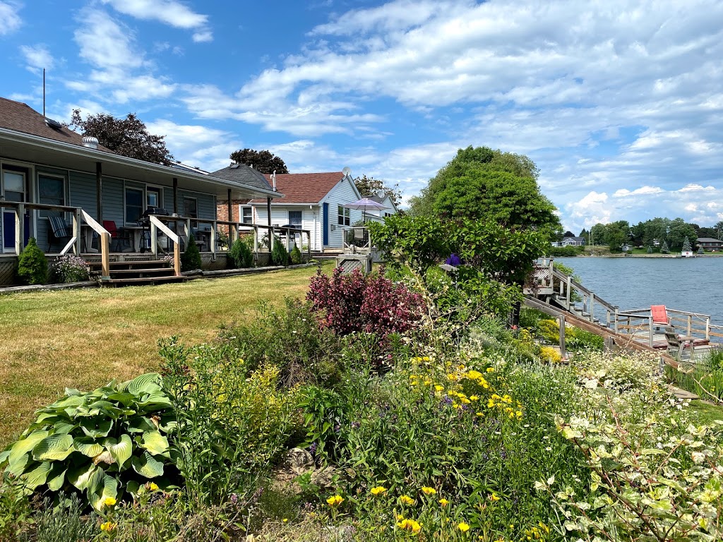 Dewar’s Inn on the River | 1649 2, Prescott, ON K0E 1T0, Canada | Phone: (613) 925-3228