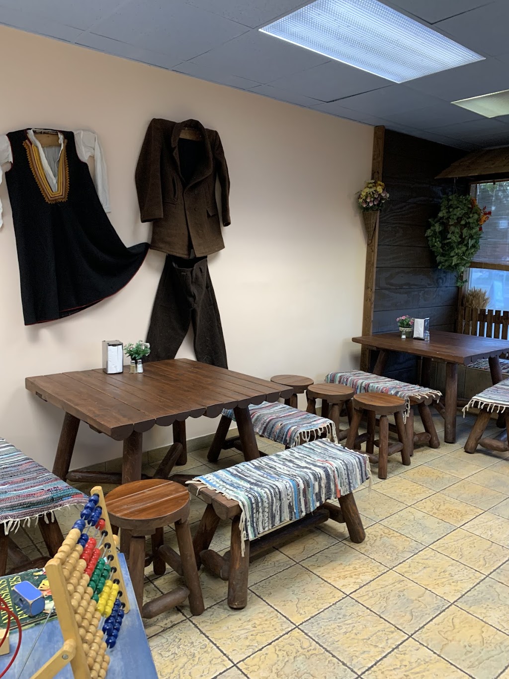 Stari Grad | 3862 Bloor St W, Etobicoke, ON M9B 1L1, Canada | Phone: (416) 916-2075