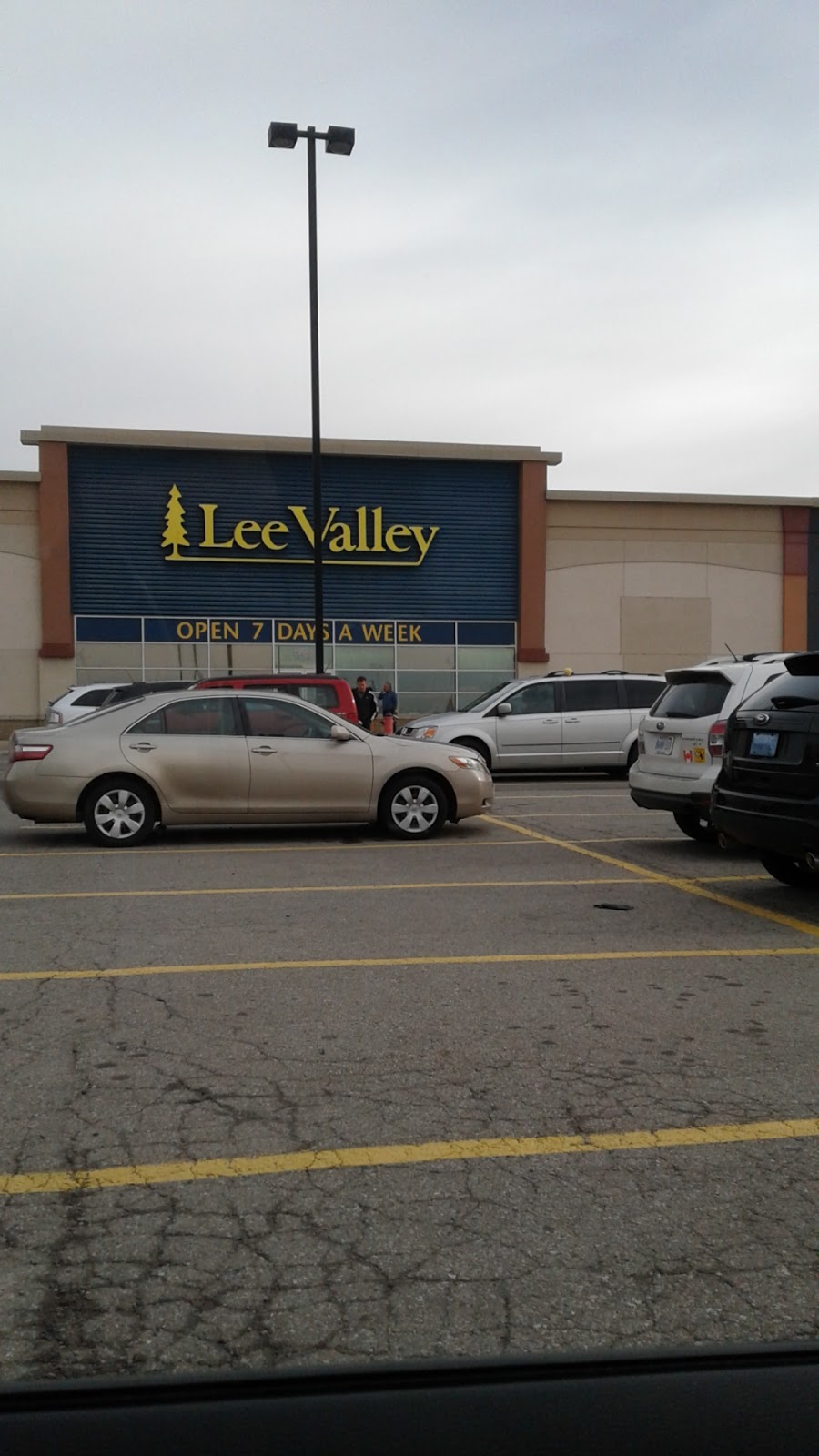 Lee Valley | 3060 Davidson Ct, Burlington, ON L7M 4X7, Canada | Phone: (905) 319-9110
