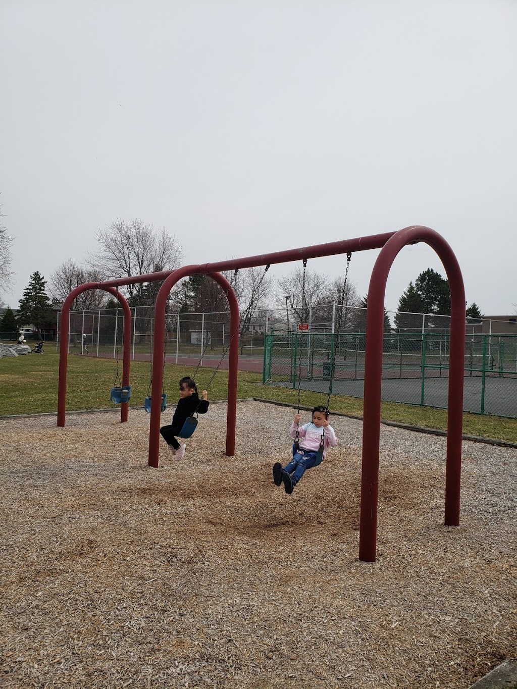 Dartwood Park | 222 Autumnwood Dr, Cheektowaga, NY 14227, USA | Phone: (716) 656-2280