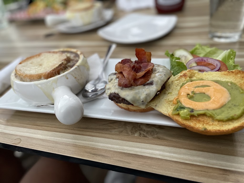 The Upper Deck TapHouse + Grill | 210 Martindale Rd, St. Catharines, ON L2R 6P9, Canada | Phone: (905) 682-3325