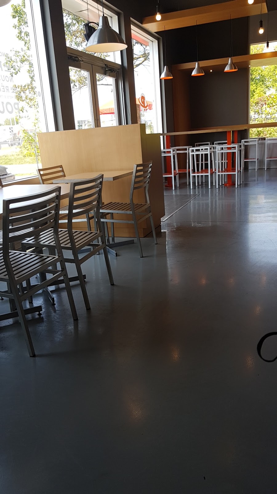 Planete Poutine | 1175 QC-125, Sainte-Julienne, QC J0K 2T0, Canada | Phone: (450) 399-1555