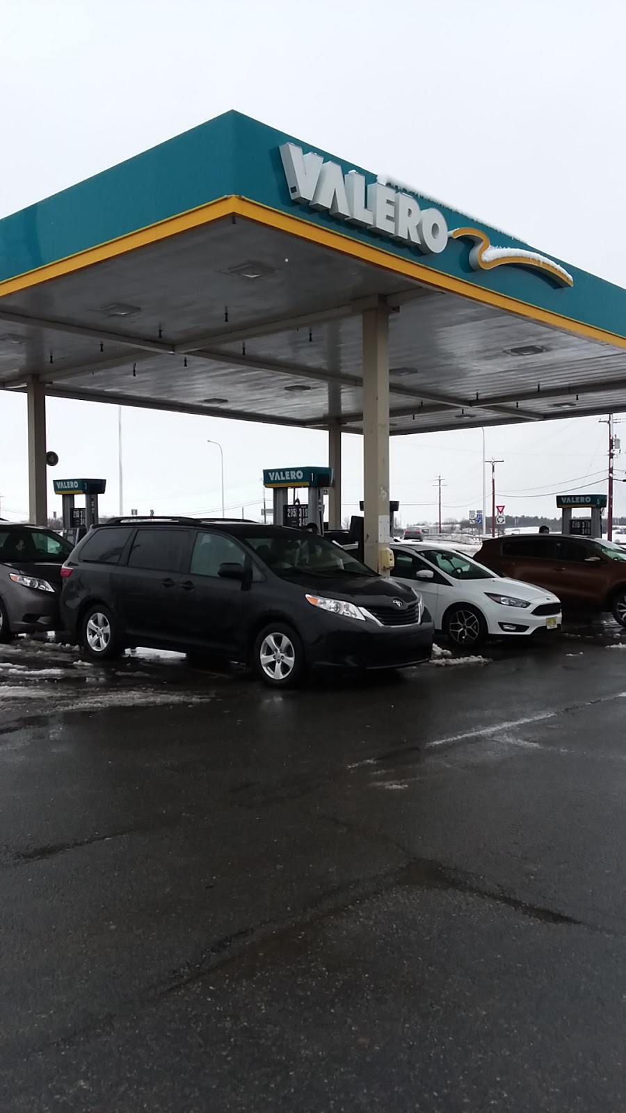 Valero | 1038 US-11, Champlain, NY 12919, USA | Phone: (518) 298-8438