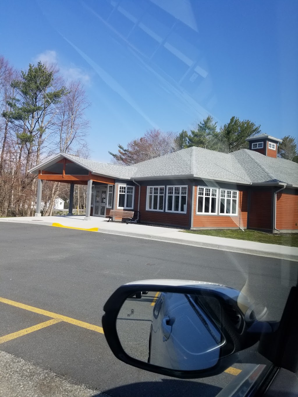 Roseway Hospital | 1606 Lake Rd, Shelburne, NS B0T 1W0, Canada | Phone: (902) 875-3011