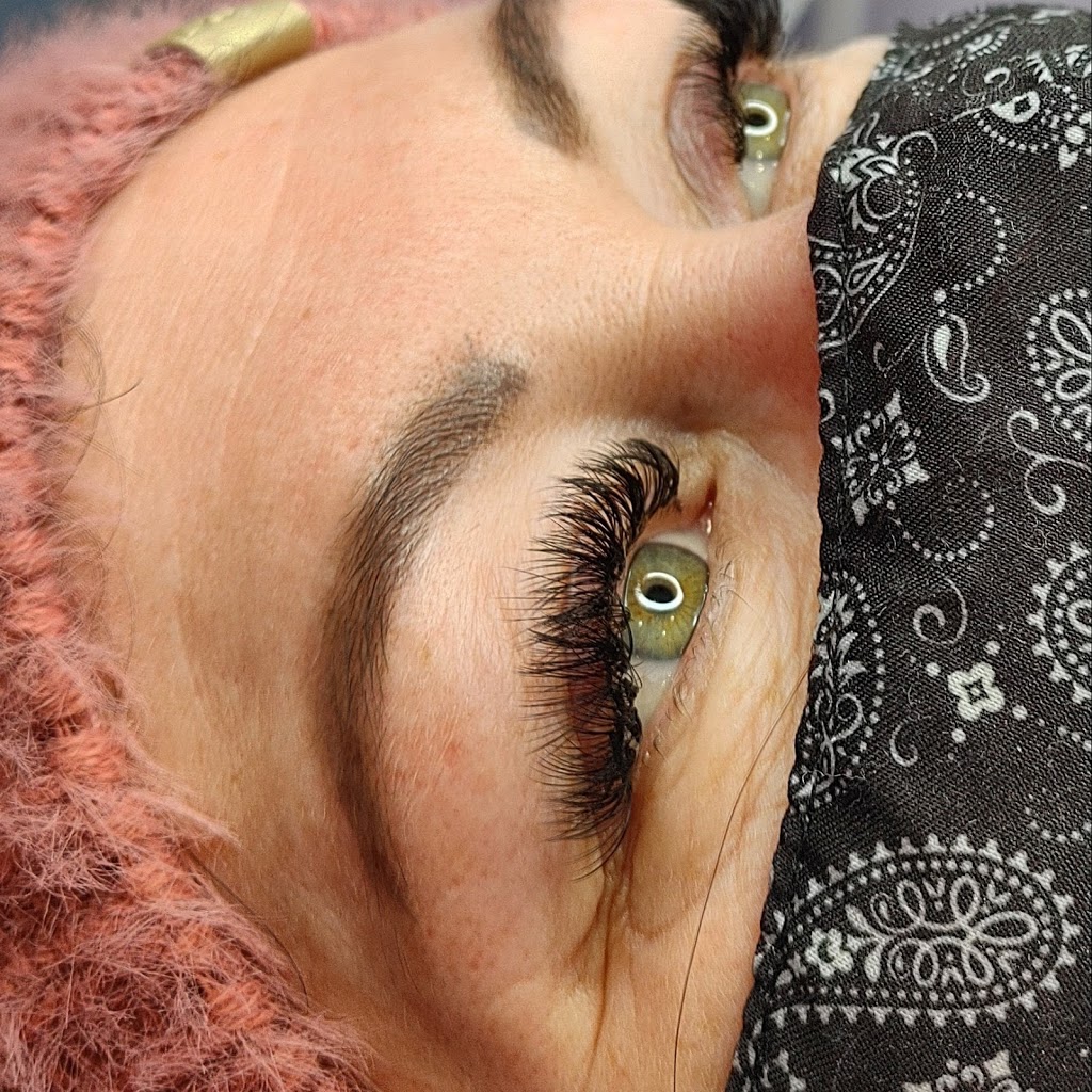 VIVACIOUS BEAUTY | 1281 Deyell Line, Millbrook, ON L0A 1G0, Canada | Phone: (705) 559-7927