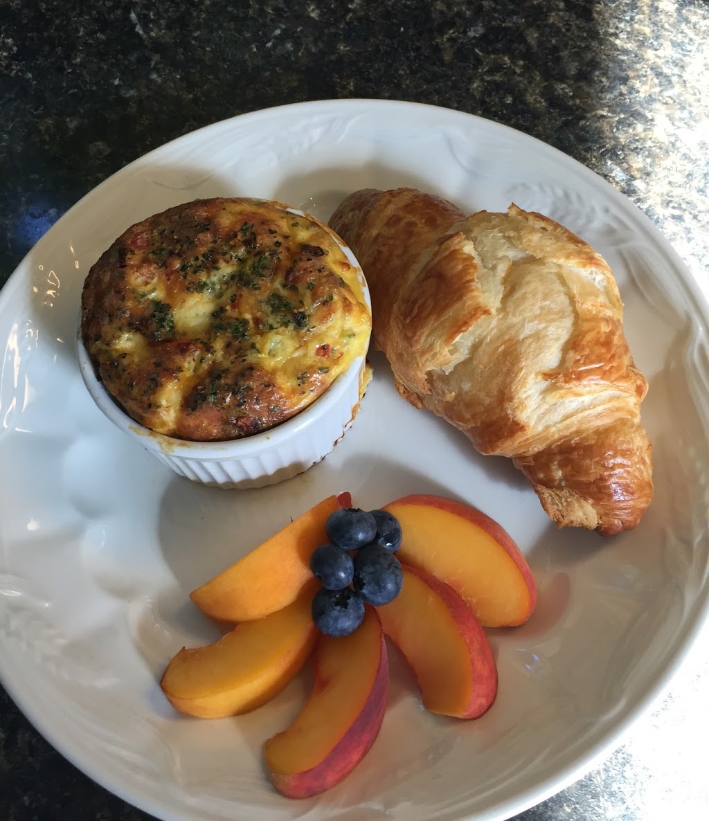 Twin Maples Bed & Breakfast | 226 Water St, Cobourg, ON K9A 1R4, Canada | Phone: (905) 376-3366