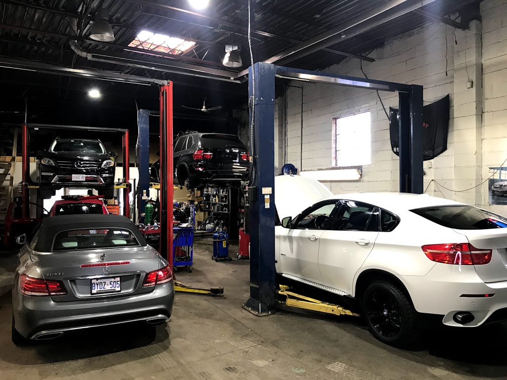Auto Moto | 54 Toro Rd, North York, ON M3J 2A8, Canada | Phone: (647) 870-6000
