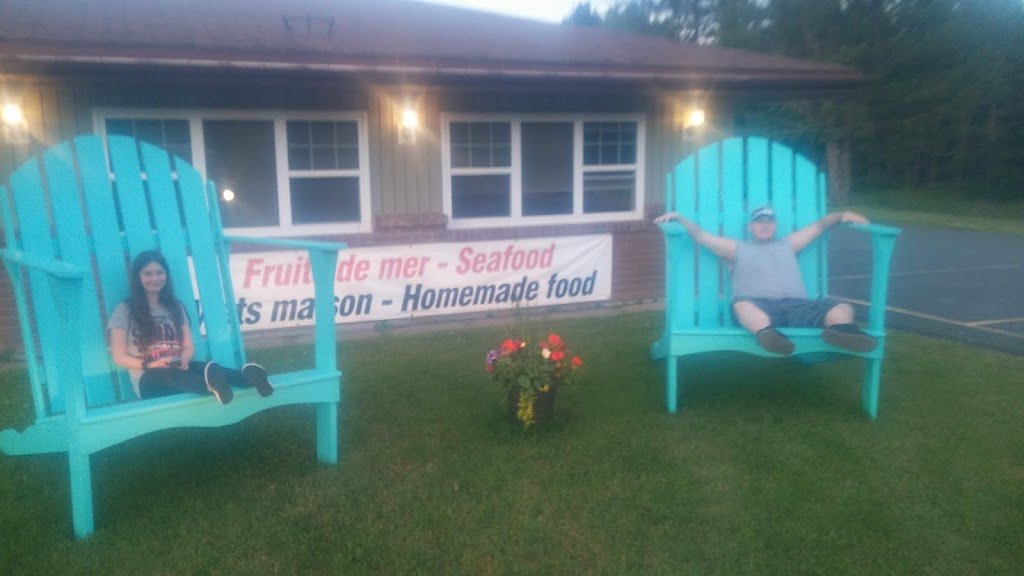 Chez Freda | 11239 Rue Principale, Rogersville, NB E4Y 2N7, Canada | Phone: (506) 775-6991