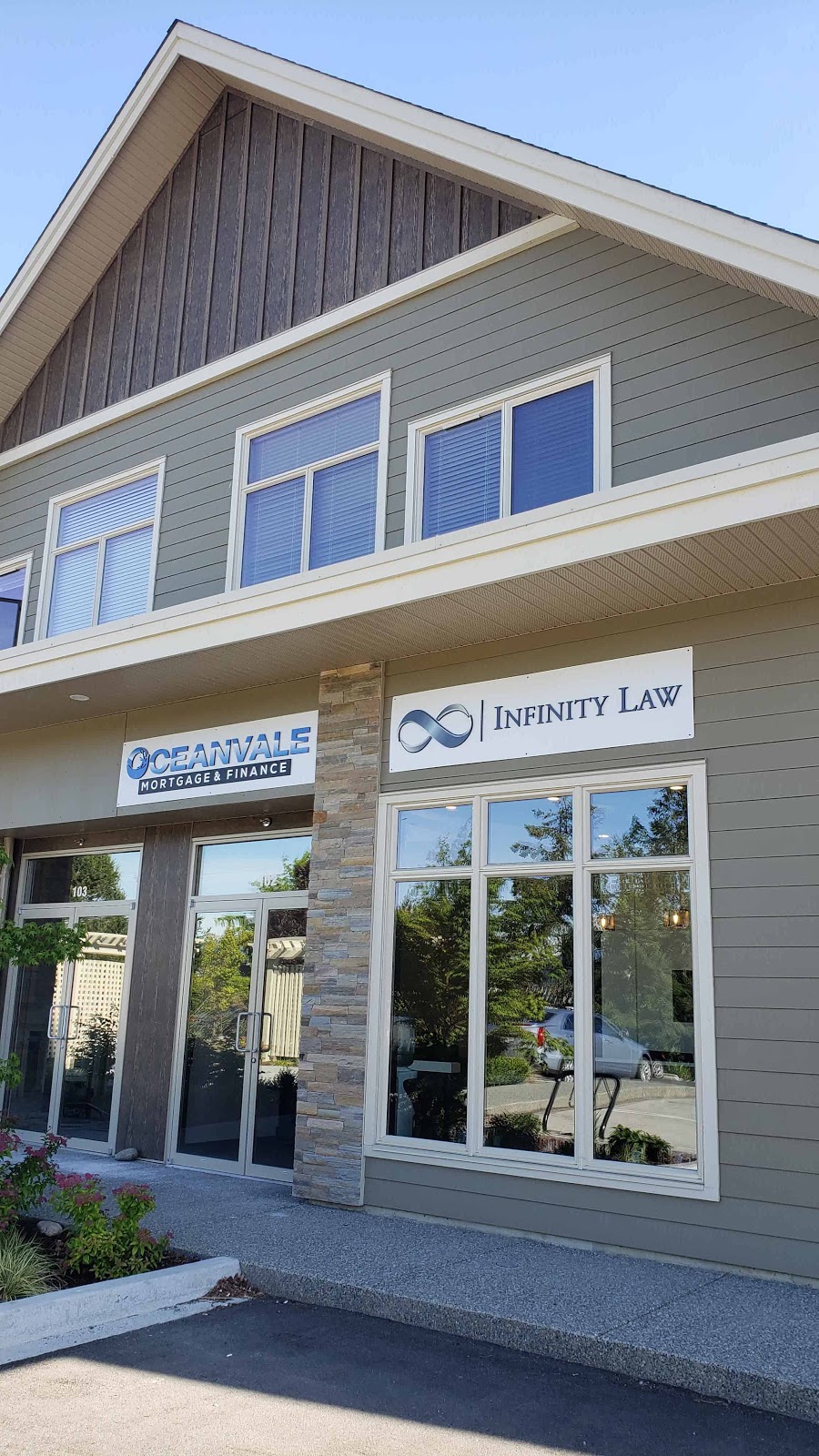 Infinity Law (Nanaimo) - 2-4535 Uplands Dr, Nanaimo, BC V9T 6M8, Canada