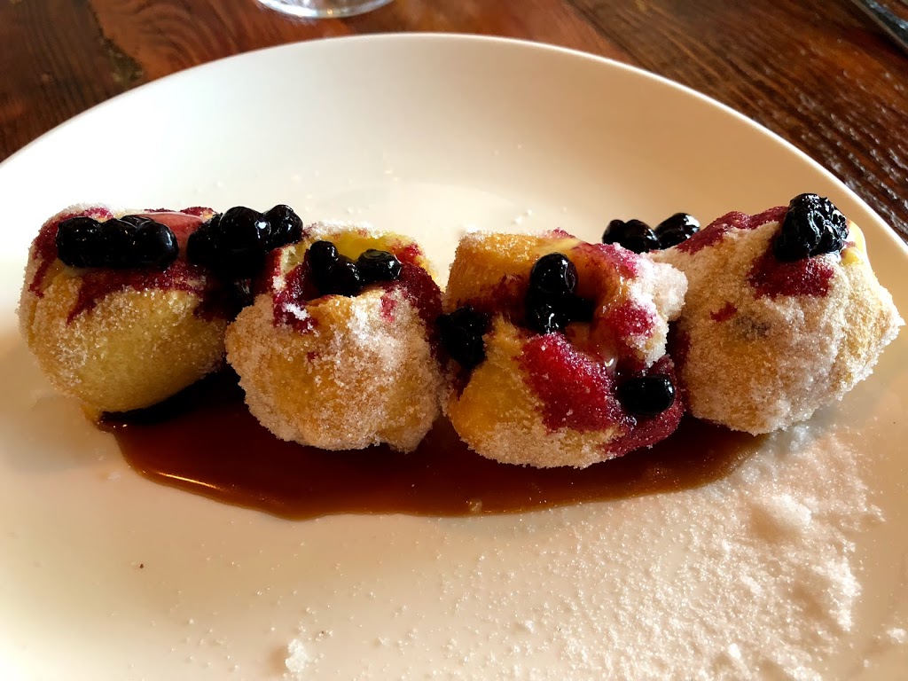 La Buca Restaurant | 4025 Macdonald St, Vancouver, BC V6L 2N8, Canada | Phone: (604) 730-6988