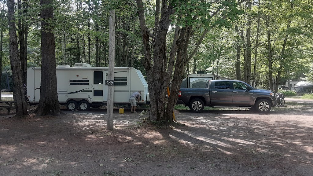 Camping in Muskoka | 1083 Reay Rd E, Gravenhurst, ON P1P 1R3, Canada | Phone: (705) 687-2333