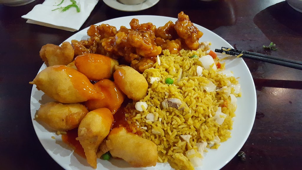 J & Y Panda Chinese and Japanese Cuisine | 1070 Innisfil Beach Rd, Innisfil, ON L9S 4T9, Canada | Phone: (705) 294-3666
