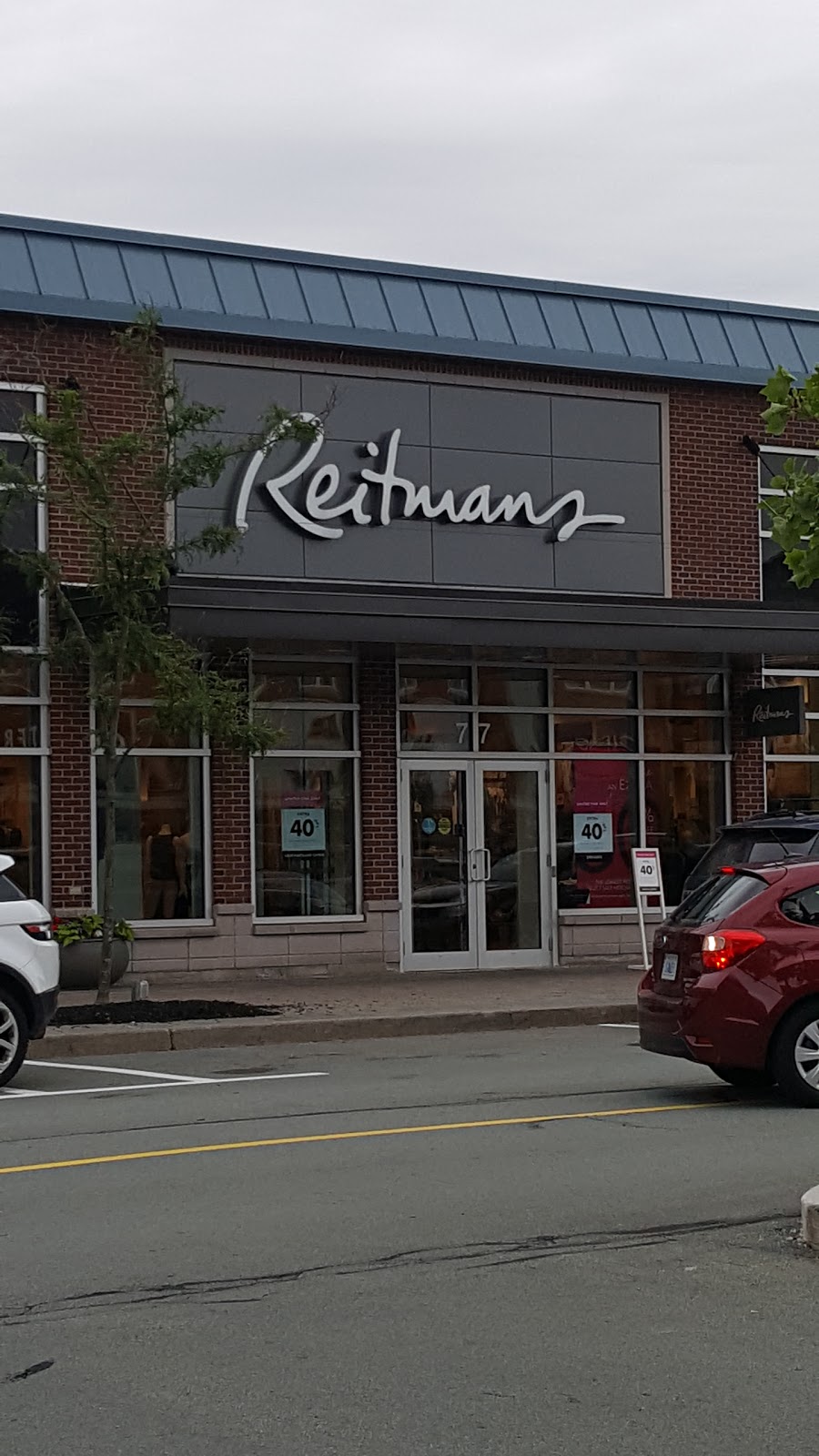 Reitmans | 77 Hector Gate, Dartmouth, NS B3B 0B8, Canada | Phone: (902) 468-6859