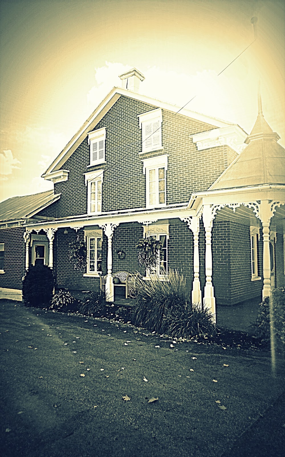 Atelier Deuxieme Vie | 871 Rue Principale, Saint-Ambroise-de-Kildare, QC J0K 1C0, Canada | Phone: (450) 753-7912