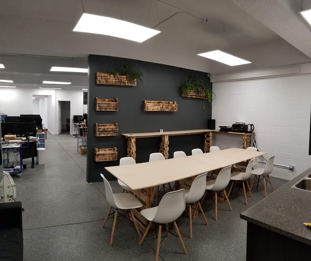 DYZE DESIGN | 1505 Rue Saint Thomas Suite 100, LeMoyne, QC J4P 3S2, Canada | Phone: (438) 238-1400
