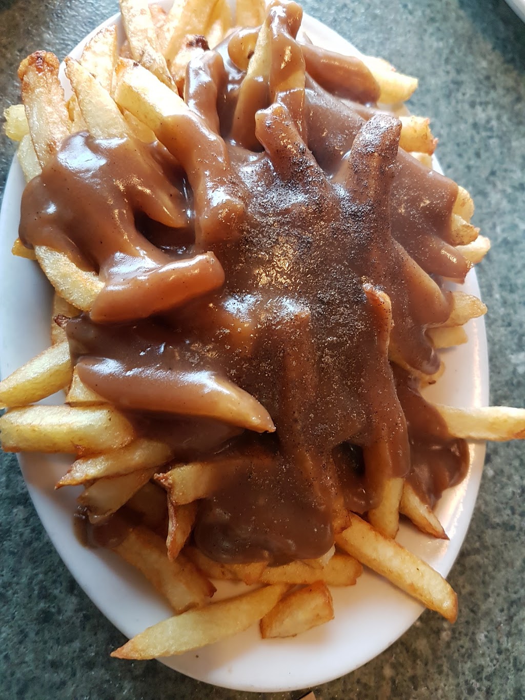 Henderson Burgers & Subs | 212 Henderson Hwy, Winnipeg, MB R2L 1L8, Canada | Phone: (204) 669-4805
