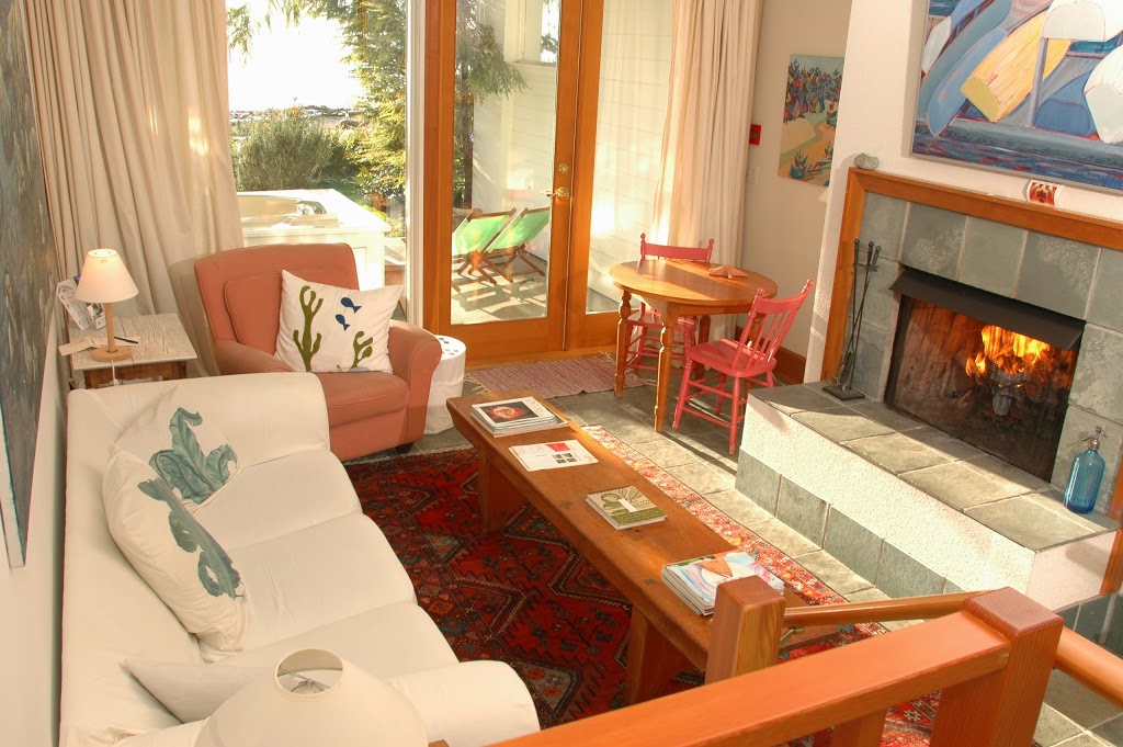 Sooke Harbour House Hotel & Resort | 1528 Whiffen Spit Road, Sooke, BC V9Z 0T4, Canada | Phone: (250) 642-3421