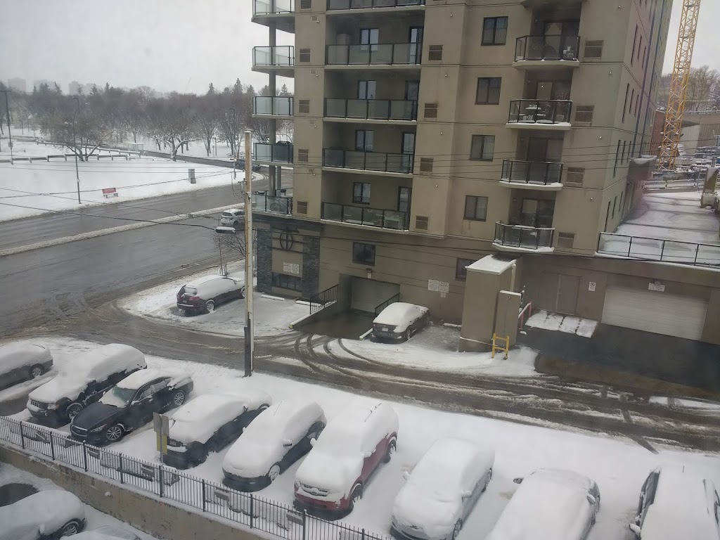 River Valley Condominiums | 9710 105 St NW, Edmonton, AB T5K 1A4, Canada | Phone: (780) 990-1181