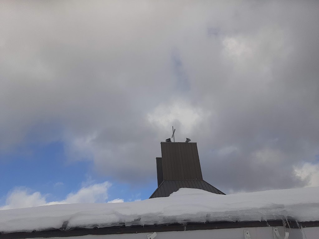 Église Saint-Athanase | 6128 Chem. de lÉglise, Saint-Athanase, QC G0L 2L0, Canada | Phone: (418) 862-2805 ext. 340