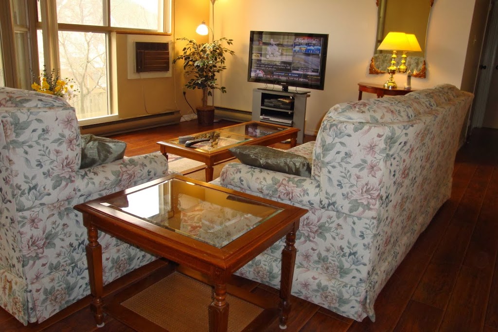 BT Executive Furnished Rentals | 6 Mapleton Pl, London, ON N6K 4A5, Canada | Phone: (519) 471-9997