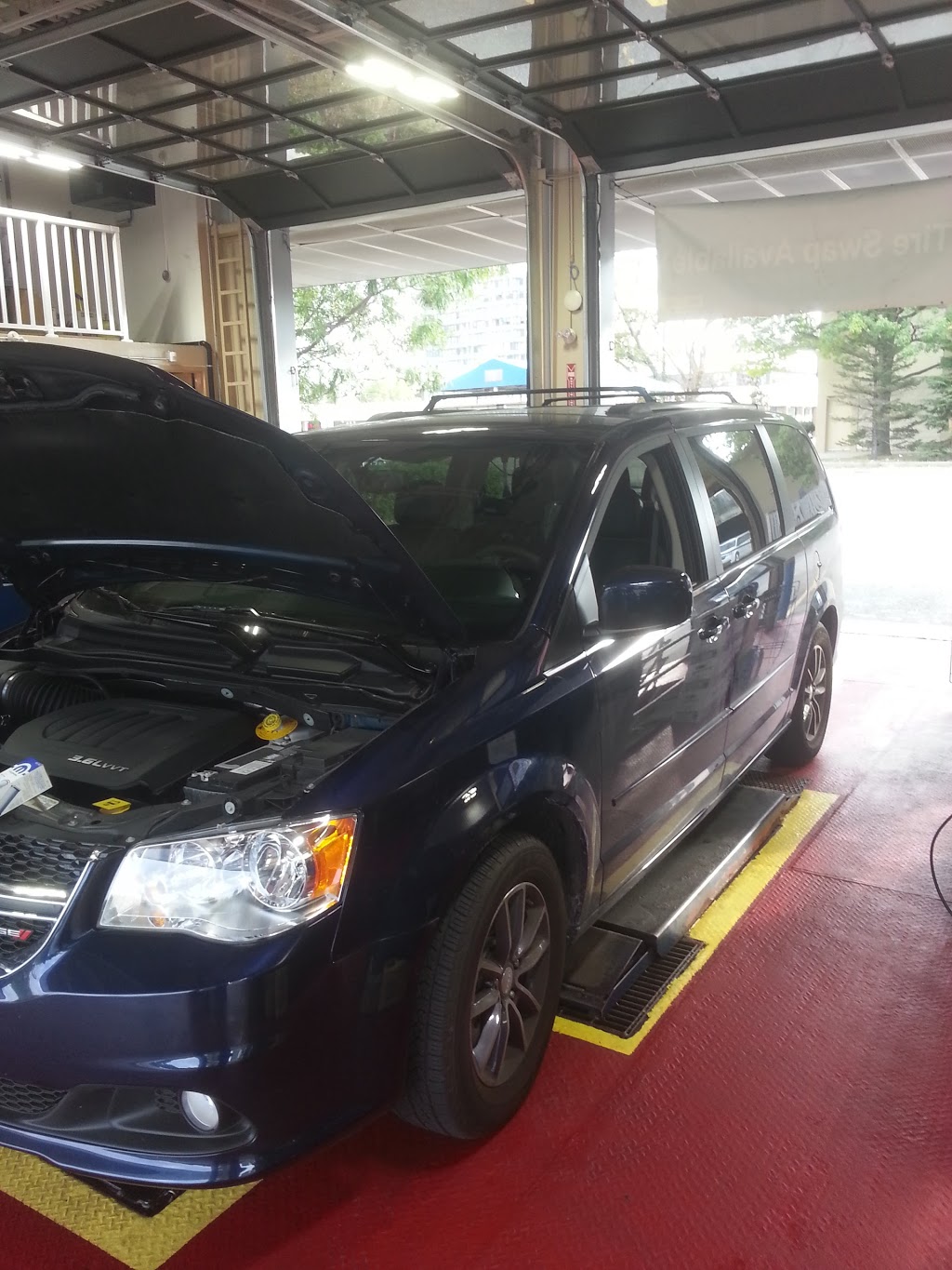 Mr. Lube | 1500 Finch Ave E, North York, ON M2J 4Y6, Canada | Phone: (416) 492-3058