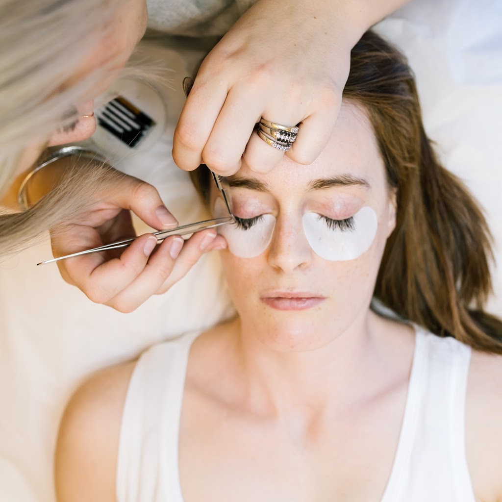 The Village Spa Elora | 115 Geddes St, Elora, ON N0B 1S0, Canada | Phone: (519) 846-1818
