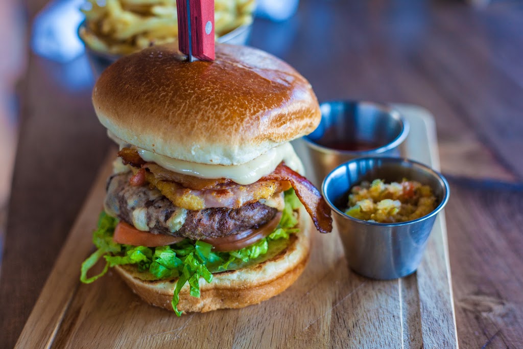 J. Red & Co Food + Drink | 341 Main St N, Brampton, ON L6X 1N5, Canada | Phone: (905) 866-5733